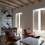 Apartament Florit Flats - Chic And In A Lively But Quiet Area Walking Distance *