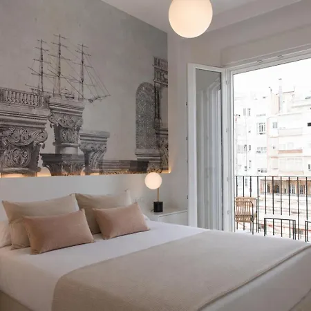 Florit Flats - Luxury With Balcony - 4 Guests - Centre Apartment