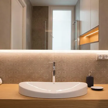 Florit Flats - Luxury With Balcony - 4 Guests - Centre Valencia