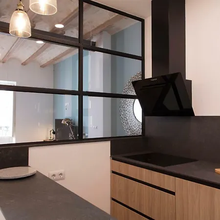 Florit Flats - Luxury With Balcony - 4 Guests - Centre Apartment *