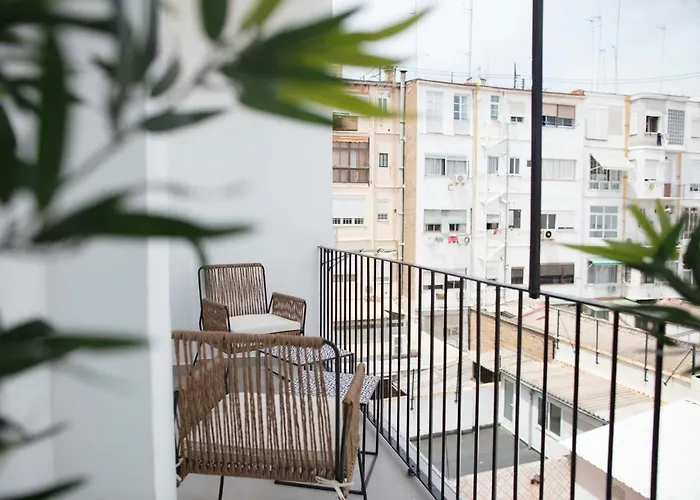 Lejlighed Florit Flats - Chic And In A Lively But Quiet Area Walking Distance Valencia