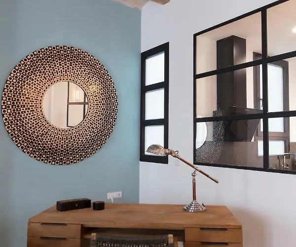 Florit Flats - Chic And In A Lively But Quiet Area Walking Distance Lejlighed