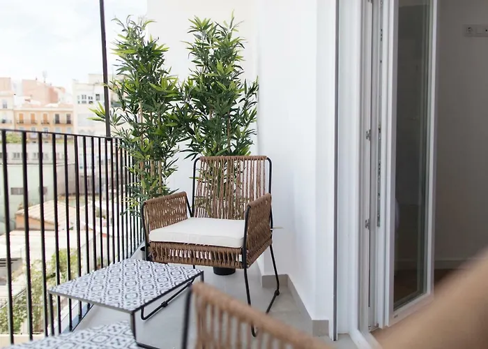 Florit Flats - Chic And In A Lively But Quiet Area Walking Distance Lejlighed